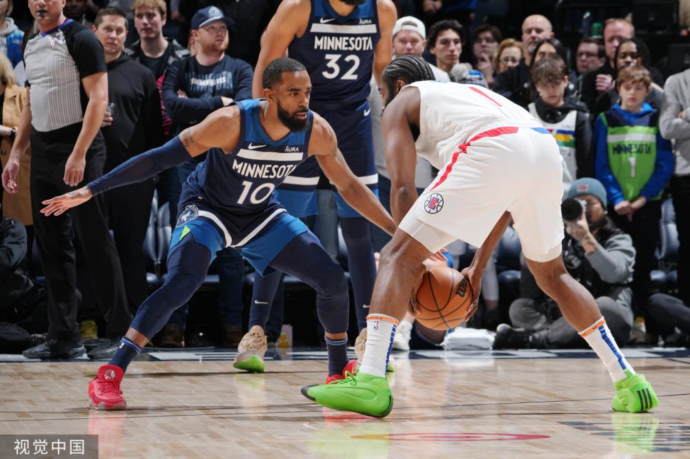 年轻中场球 年轻中场球