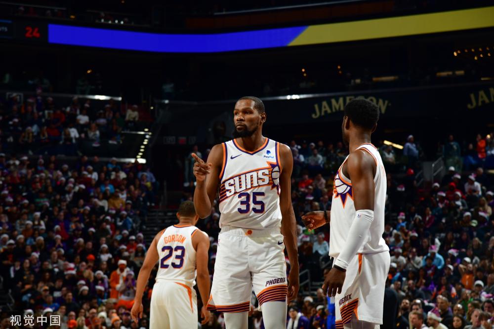 在一个充满 在一个充满